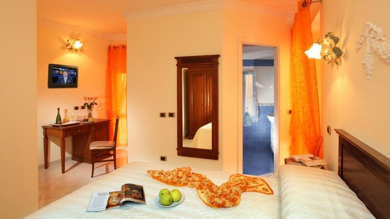 Hotel De Monti