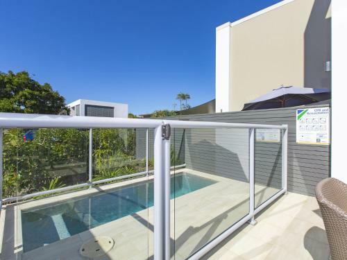 Villa Waves On Kamala 13