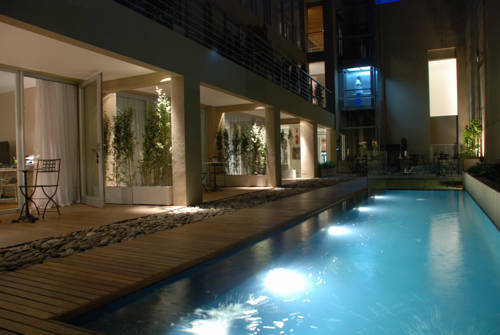 San Isidro Plaza Hotel