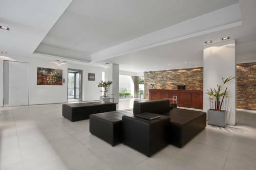 San Isidro Plaza Hotel