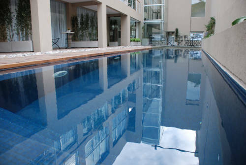 San Isidro Plaza Hotel