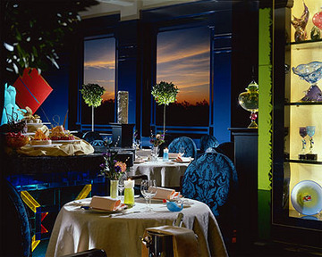Hotel Four Seasons London