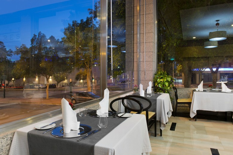 Elba Almer�a Business & Convention Hotel