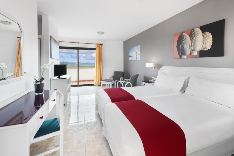 Apartamentos Elba Luc�a Sport & Suite Hotel