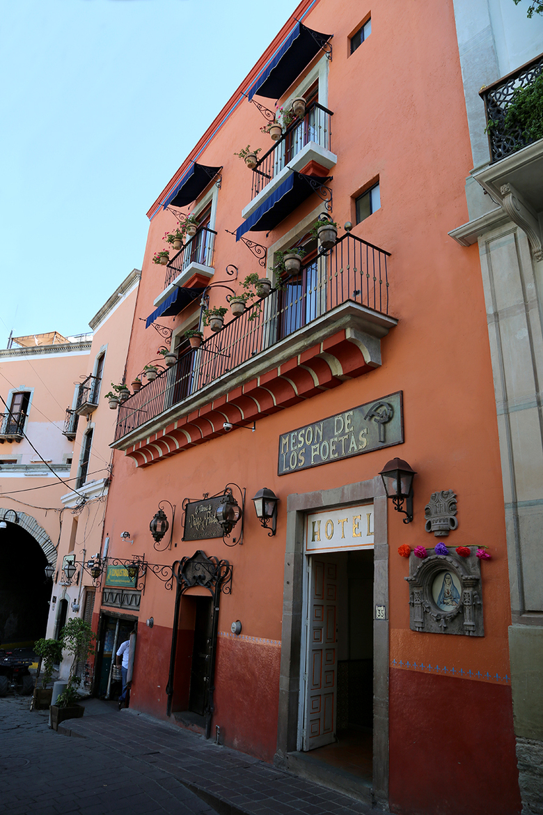 Hotel El Meson De Los Poetas