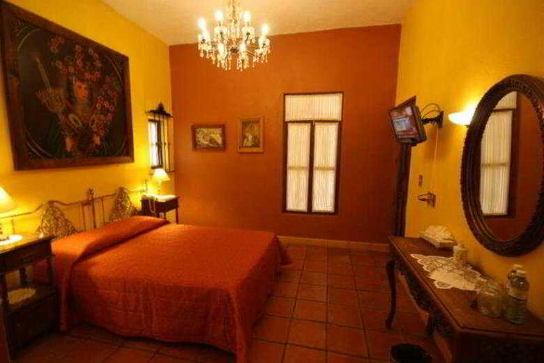 Hotel El Meson De Los Poetas