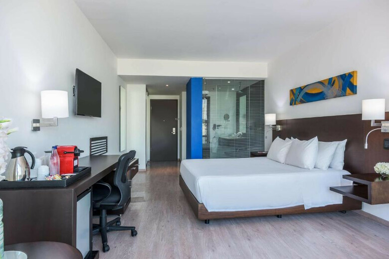 Hotel NH Collection Royal Smartsuites