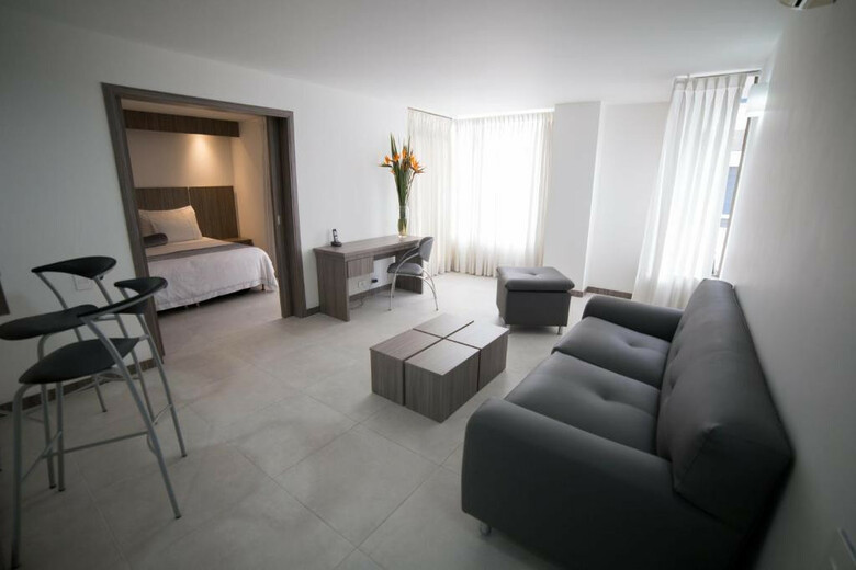 Hotel Aparta Suite Torre Poblado