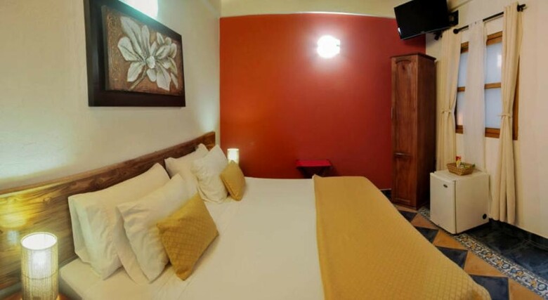 Hotel 3 Banderas