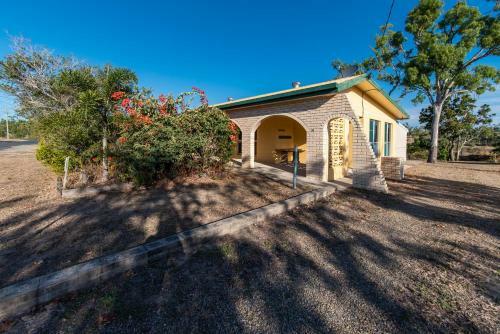 Birdsong House- Dingo Beach