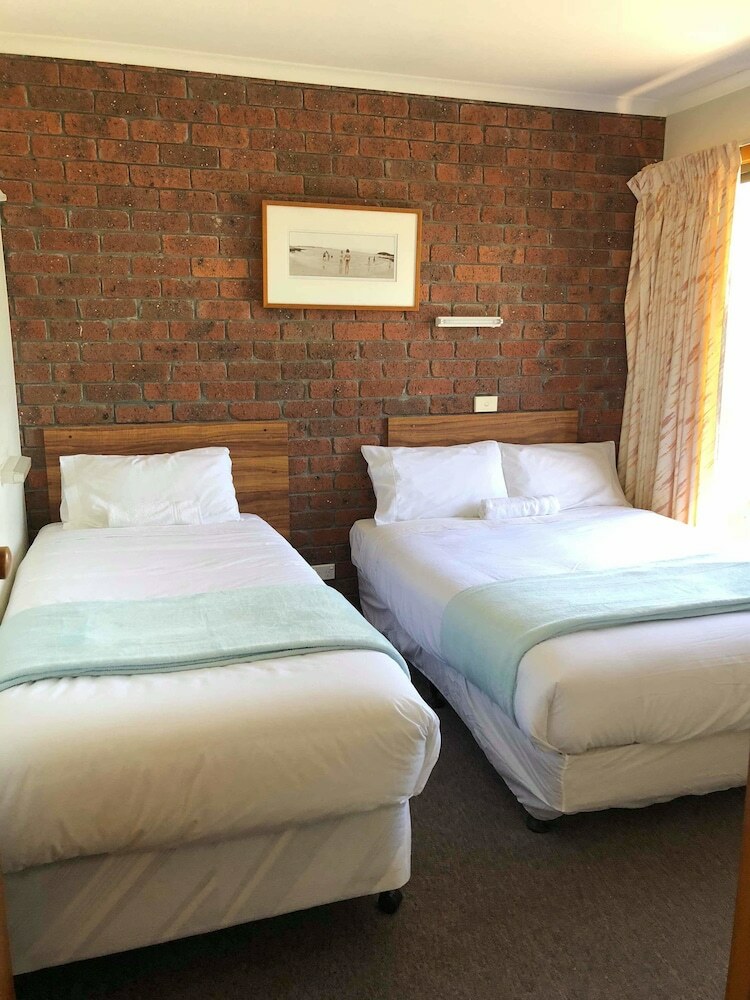 Motel Lakes Jakaranda Holiday Units