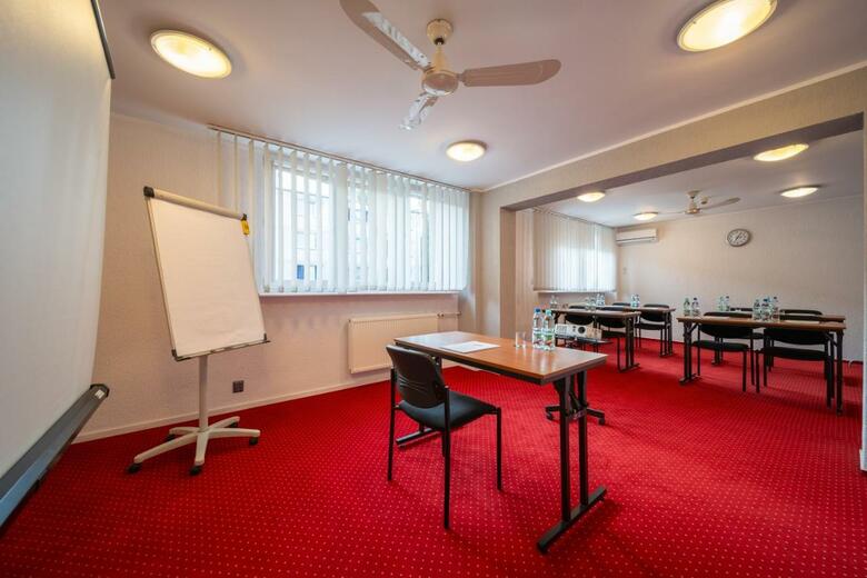 Hotel Gromada Poznan