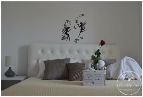 Hostal Dreamades House - Village