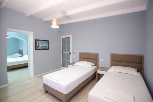Hostal Vila Kristi