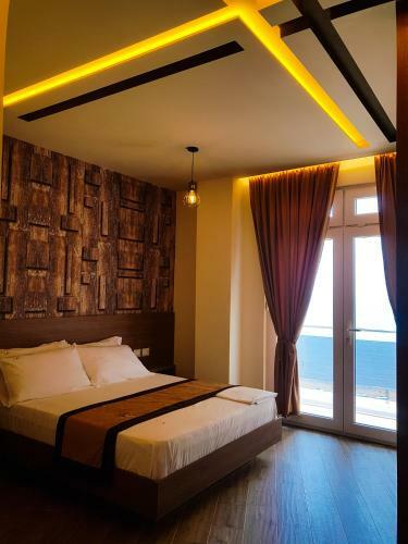 Vila One Beach Hotel