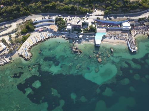Bed & Breakfast Vila Rahmi & Veli Dervishaj