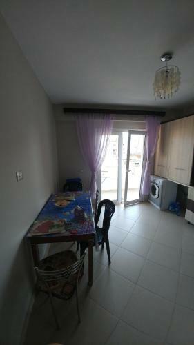 Mona`s Hostel