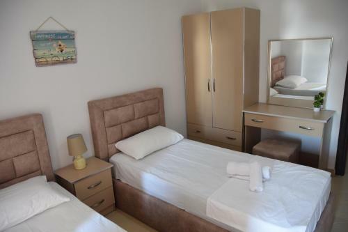 Romina's Apartments 3