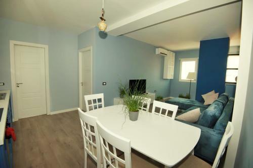 Dion Apartment