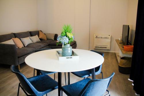 Feel At Home Apartment! Near The Center.