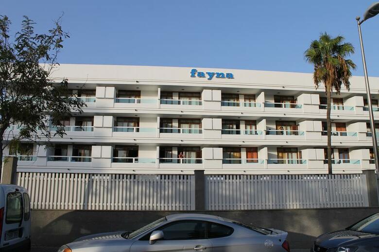 Apartamentos Fayna
