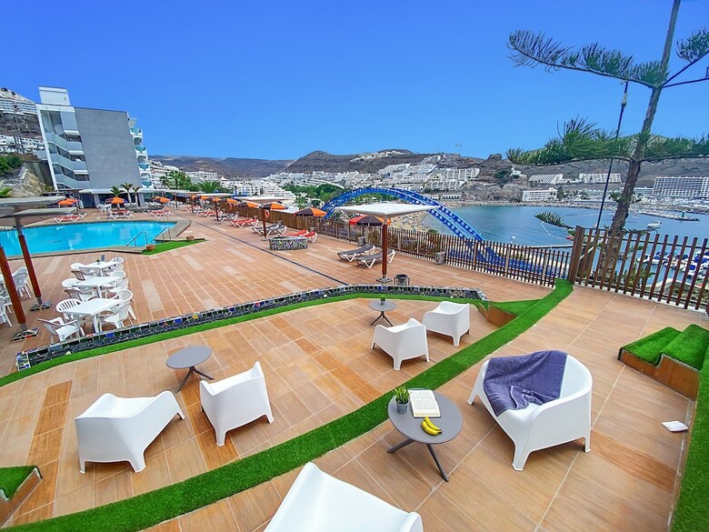 Apartamentos Punta Del Rey - Adults Only