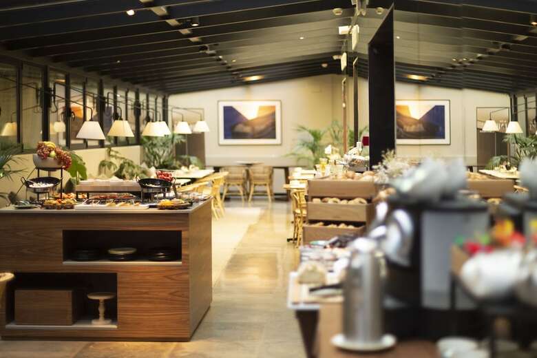 Hotel Icon Embassy