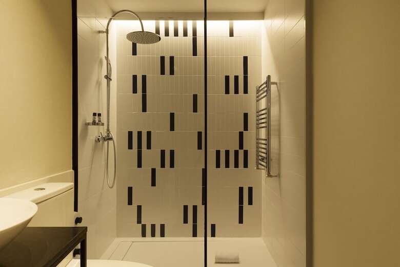 Hotel Icon Embassy