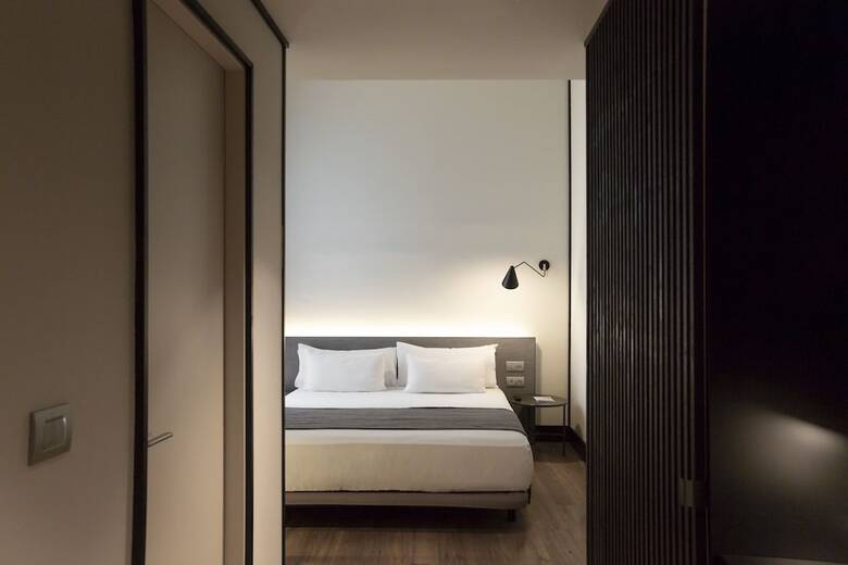 Hotel Icon Embassy