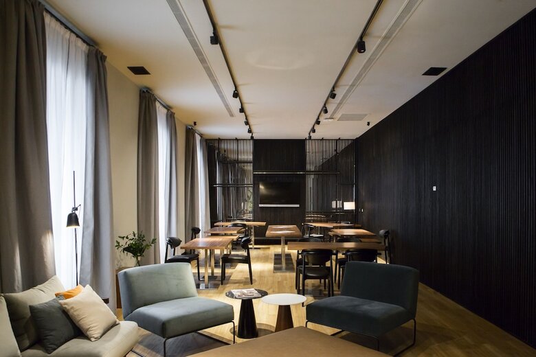 Hotel Icon Embassy