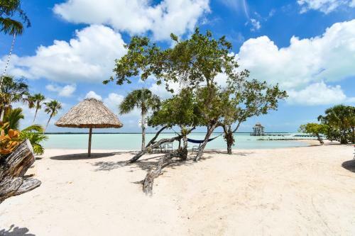 Hotel Orchid Bay Resort