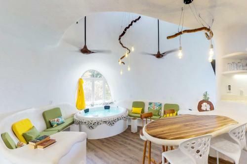 Seahorse @ Swan Villas