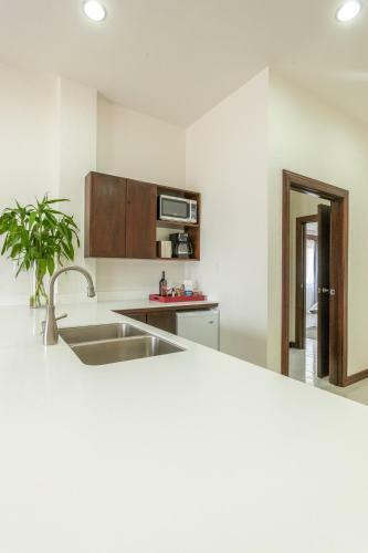 The Ellysian Boutique Hotel