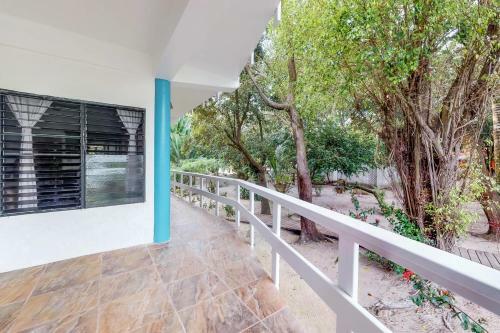 Condo #24 @ Beachside Villas