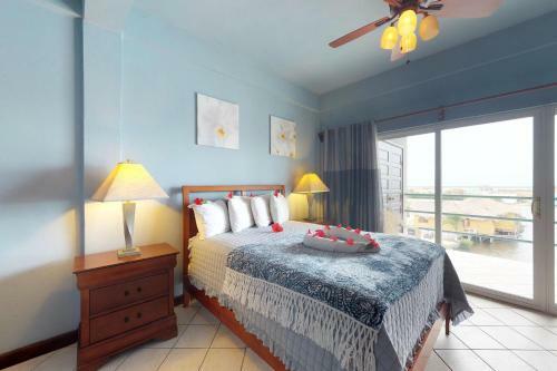 Suite F302 Mara Laguna