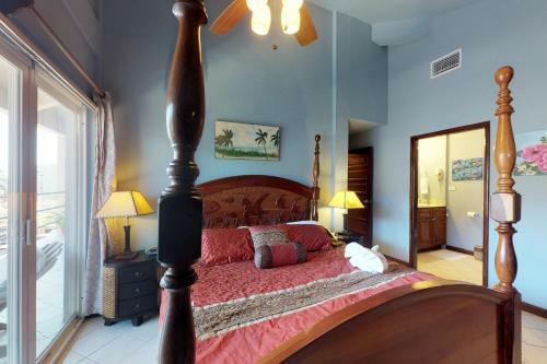 Suite G303 Mara Laguna