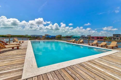Suite A201 Mara Laguna
