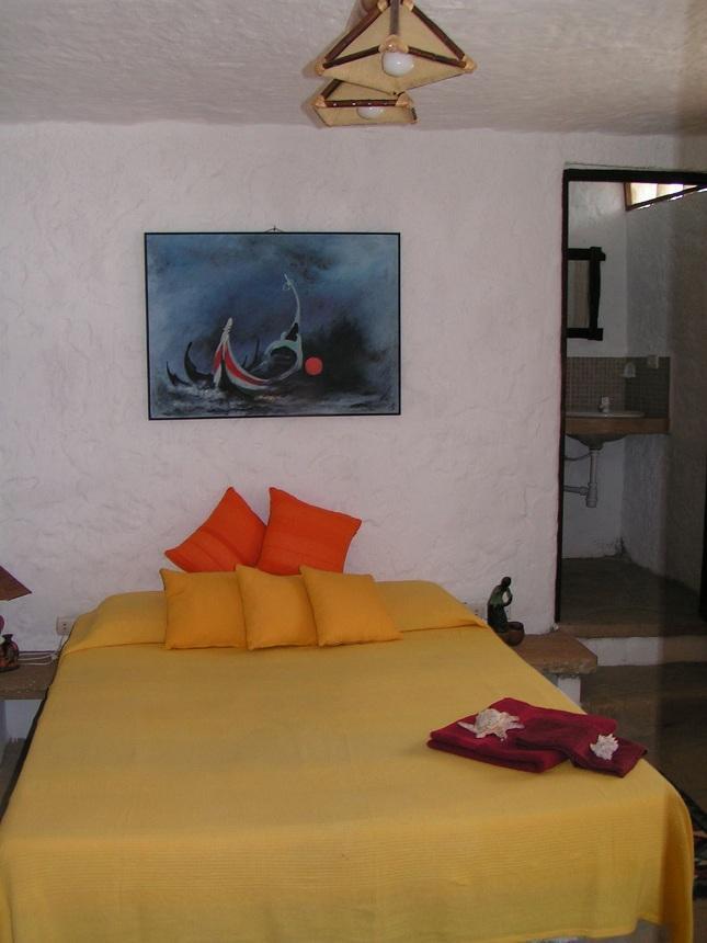 Hotel Smiling Crab