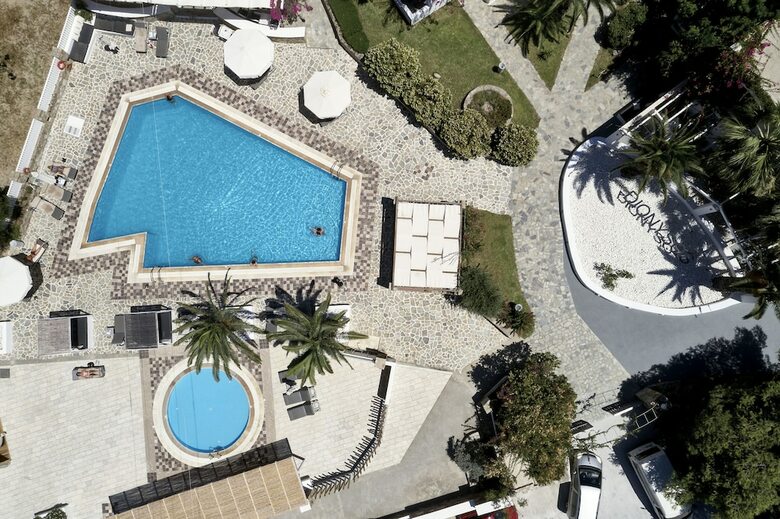 Hotel Dionysos Sea Side Resort