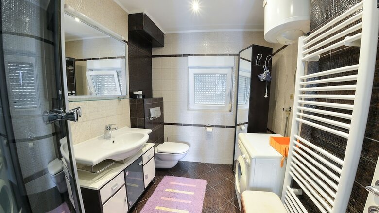 Luxury Apartment In City Center