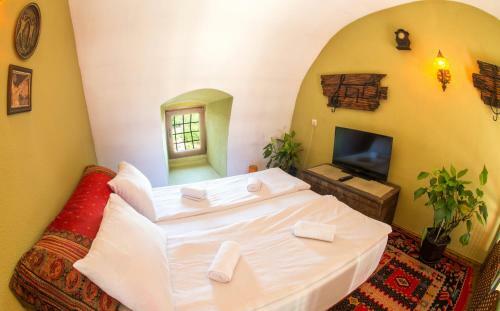 Cozy Studio Apartment Next To The Old Bridge