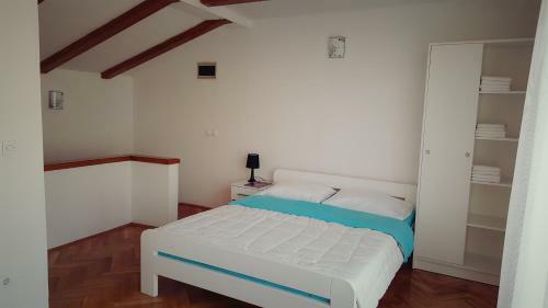 Public Home Apartment