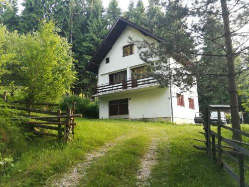 Agroturismo Planinska Ku?a "odmor"