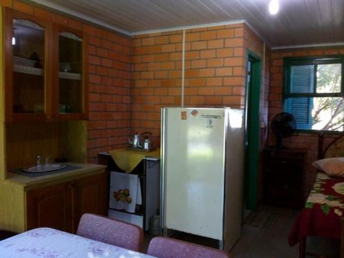 Camping Pousada Rio Camar�o