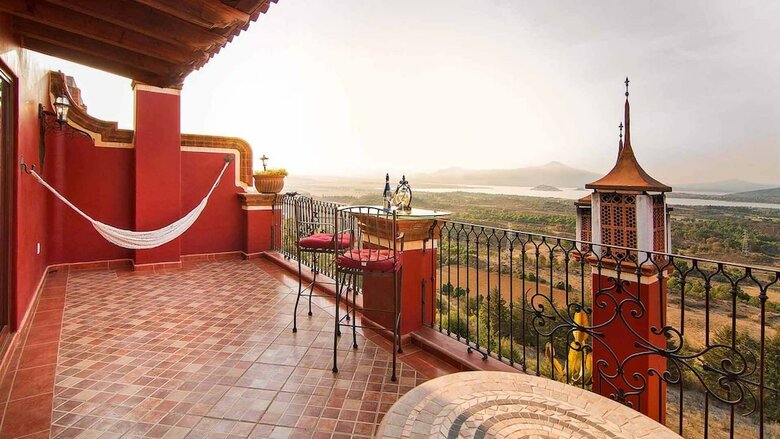 Hotel Port�n Del Cielo