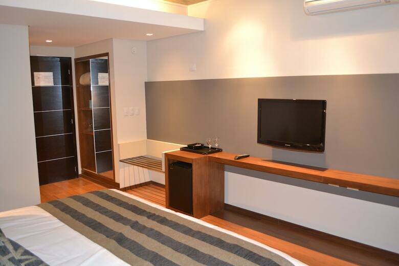 Hotel Amerian Tucuman Apart And Suites