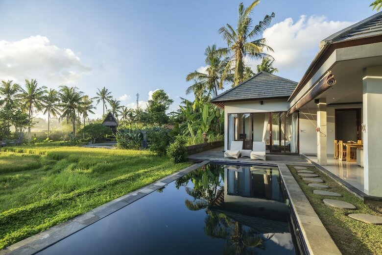 Hotel Agung Raka Bungalows