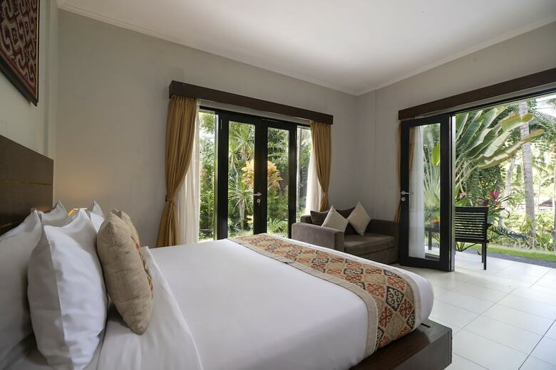 Hotel Agung Raka Bungalows