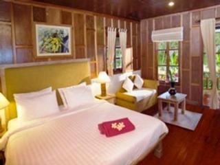 Hotel Green Papaya Resort