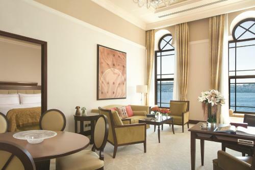 Four Seasons Hotel Istanbul At The Bosphorus
